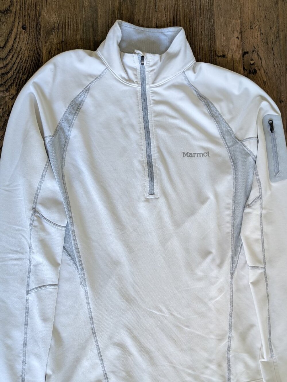 Marmot Off White half-zip Size Medium